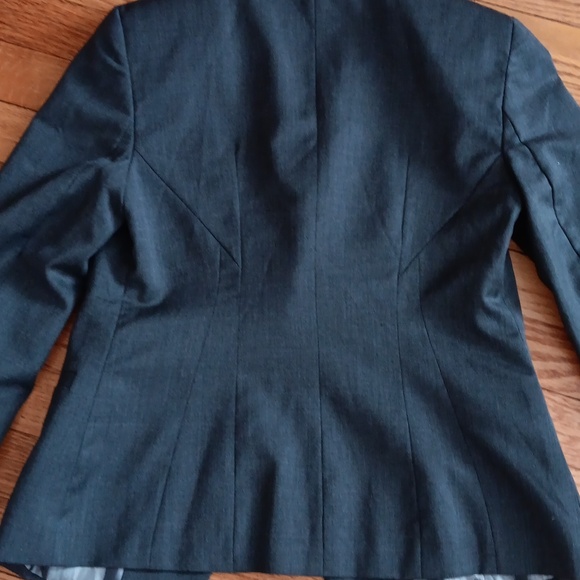 Ann Taylor Petites Classic Gray Lightweight Wool-Blend Blazer ■ Size 0P - Picture 8 of 10